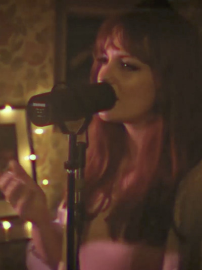 chanteuse en live