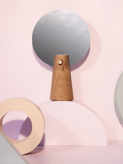 objet design dans décor couleurs pastel